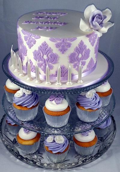 Pretty Lavender and White - Cake by Lisa-Jane Fudge