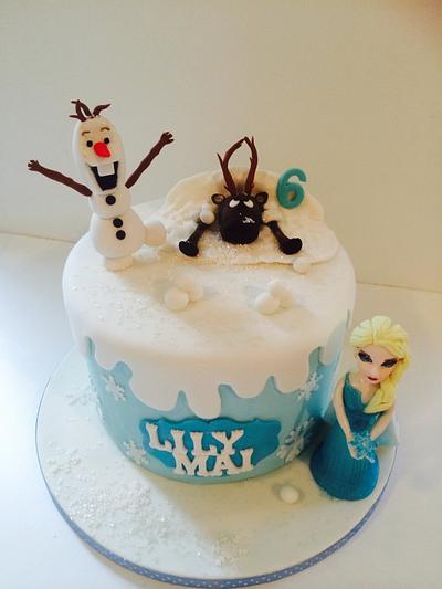 Frozen  - Cake by lesley hawkins
