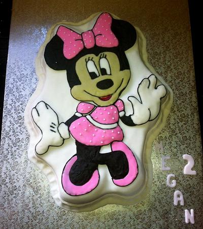 Minnie Mouse Cake - Cake by Cindy