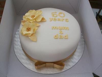 Golden Wedding Anniversary - Cake by TraceyWheeler