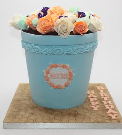 Pot of Flowers Cake - Cake by looeze