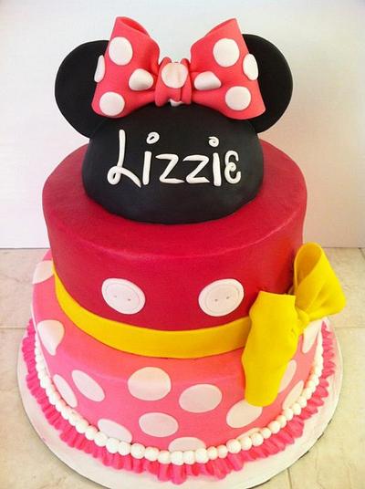 Mickey/Minnie  - Cake by Christie's Custom Creations(CCC)