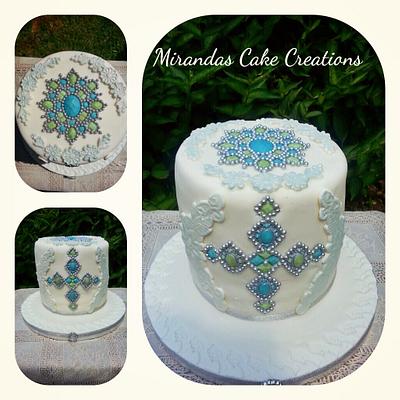 Vintage Brooch cake - Cake by Mirandas Cake Creations