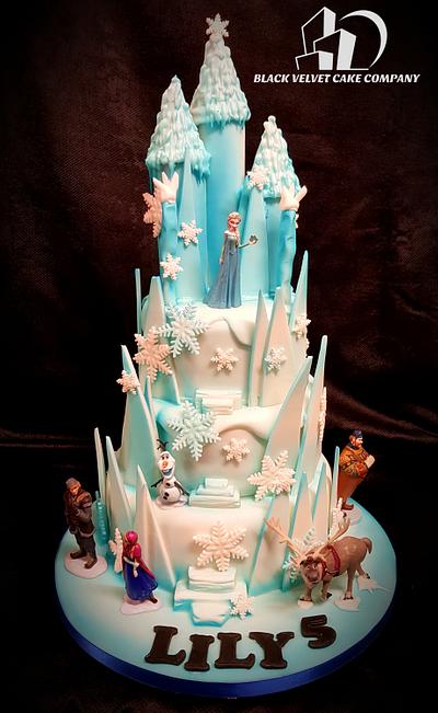 Elsa frozen castle  - Cake by Blackvelvetlee