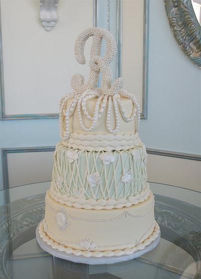 romantic pearl wedding cake  - Cake by milissweets