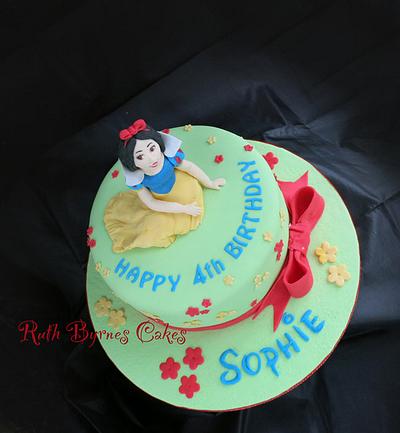 Snow White for Sophie - Cake by Ruth Byrnes