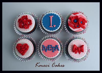 cupcakes for mum - Cake by Kmeci Cakes 