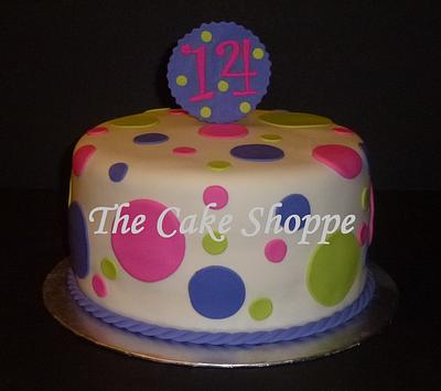 Polka Dot cake - Cake by THE CAKE SHOPPE