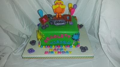 The Lorax - Cake by MajesticCupcakes