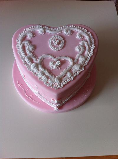 a heart of ice... - Cake by CupClod Cake Design