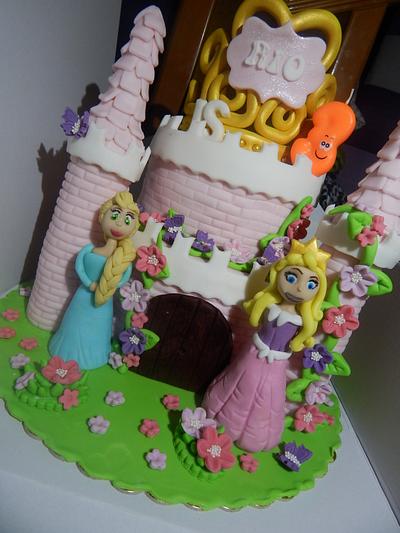 Castle cake - Cake by Isabelle86