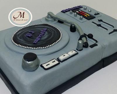 DJ CAKE  - Cake by MELBISES