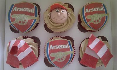 Arsenal Themed Cupcakes - Cake by Janne Regan