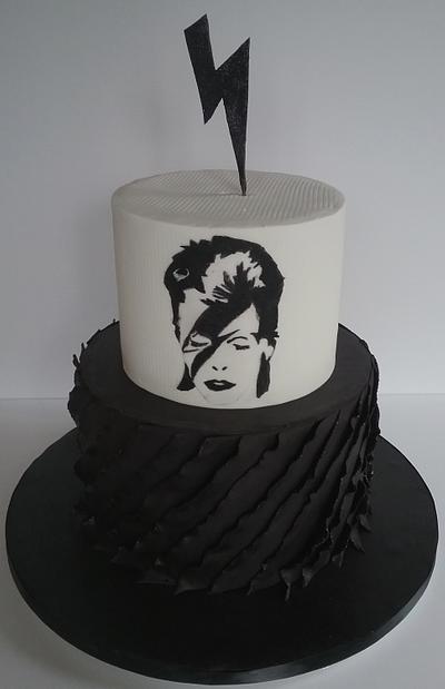 Bowie cake - Cake by Linda Renaud