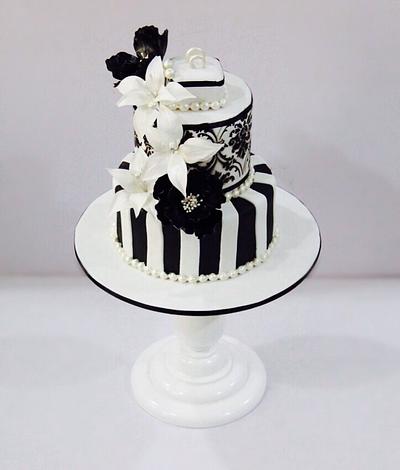 Black and White beauty!  - Cake by Signature Cake By Shweta