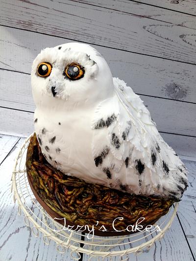 Hedwig the Snowy Owl - Cake by The Rosehip Bakery