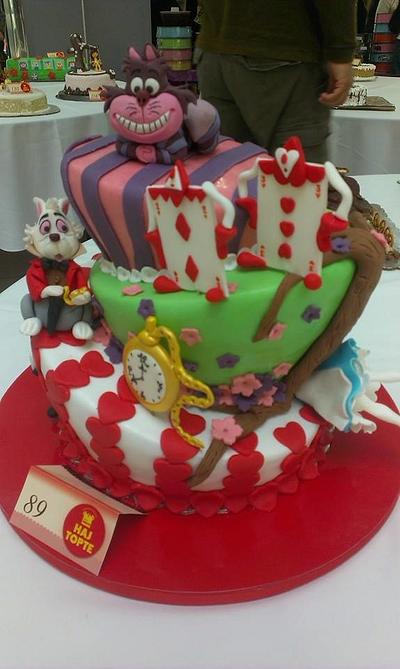 Alice in wonderland :) - Cake by Macinslatkisvet
