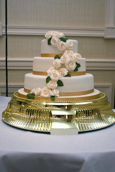 Simple Wedding Cake - Cake by Sweet_Tooth