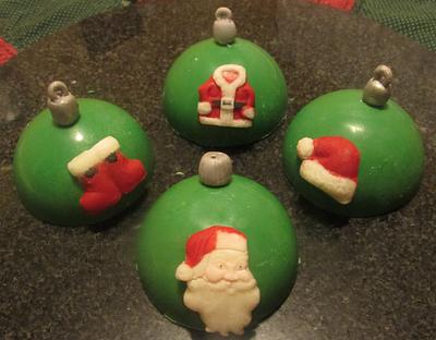 Christmas Ornament toppers for brownie bites and cupcakes - Cake by Laura 
