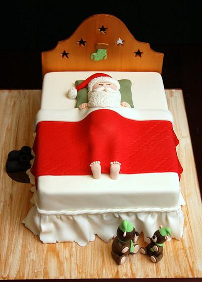 Santa Sleeping - Cake by Cakes by Maylene