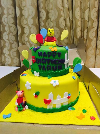 Winnie the Pooh themed cake - Cake by thefrostgoddess