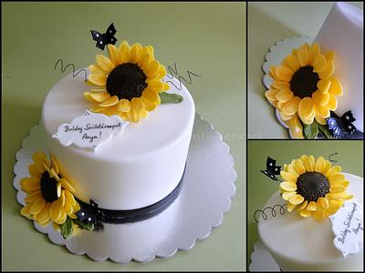 Sunflower - Cake by Cakeland by Anita Venczel