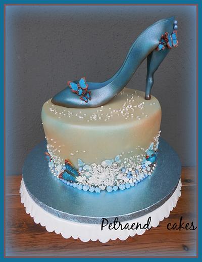 Magic blue shoe - Cake by Petraend