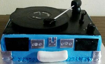 Turntable Cake - Cake by Sweetest sins bakery