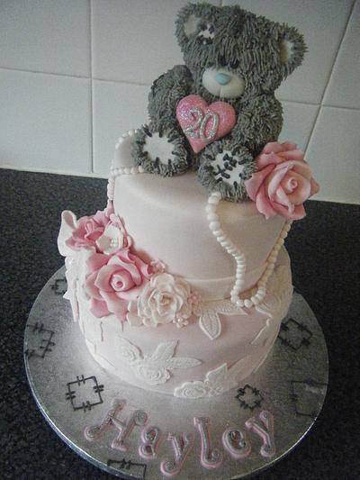 vintage rose and cute bear <3 - Cake by nicolascakes