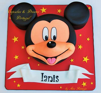 MICKEY MOUSE - Cake by Ana Remígio - CUPCAKES & DREAMS Portugal