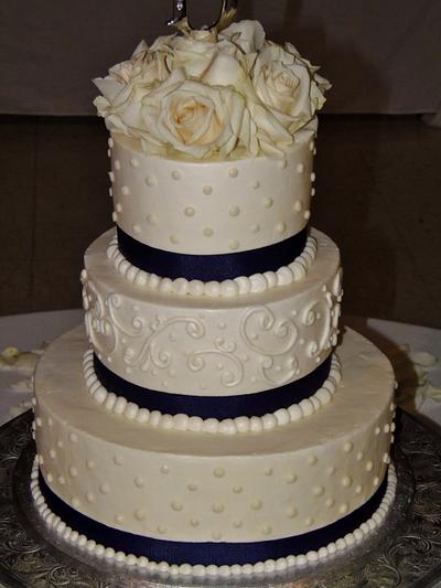 White and navy wedding cake buttercream - Cake by Nancys Fancys Cakes & Catering (Nancy Goolsby)