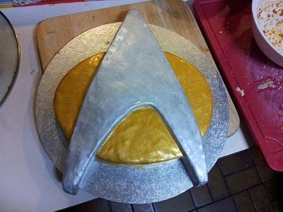 Star Trek Communicator - Cake by Sarah