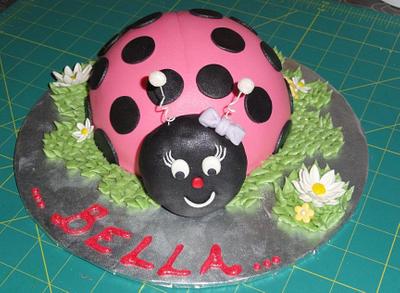 Pinkie the Ladybug - Cake by Rosalynne Rogers