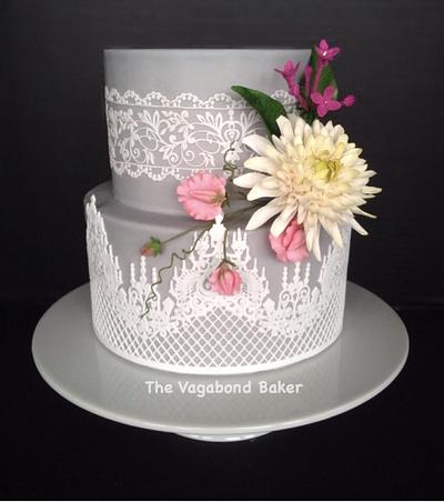 Lace and Dahlia cake. - Cake by The Vagabond Baker