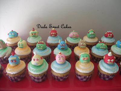 Robot's head cupcakes  - Cake by DialaSweetCakes