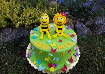 Bee Maya - Cake by  Iva 77
