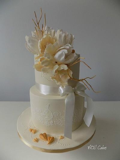 Wedding cake with tulips - Cake by MOLI Cakes