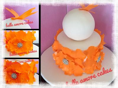 Orange flowers - Cake by Belle Amore Cakes