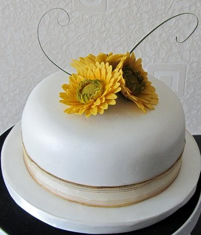 Gerber flower cake - Cake by Lelly