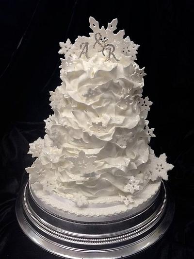 Sugar snowflake wrap - Cake by Kelly Anne Smith