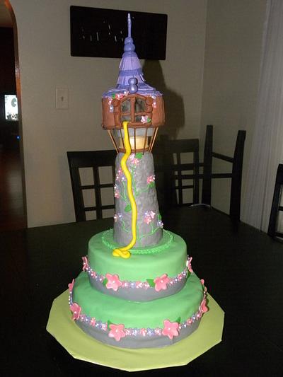 Tangled Birthday Cake - Cake by cakeisagoodthing
