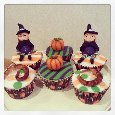 Halloween cupcakes - Cake by Uptowngirl