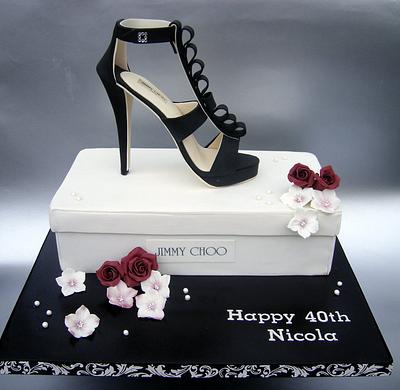Jimmy Choo shoe with cake shoe box - Cake by Karen Geraghty