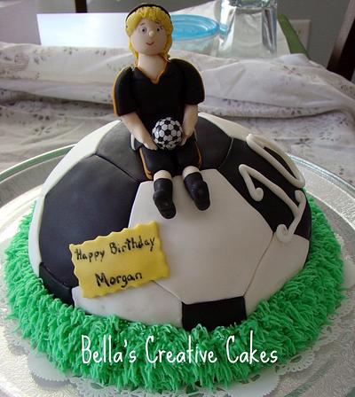 Soccer ball - Cake by Bela