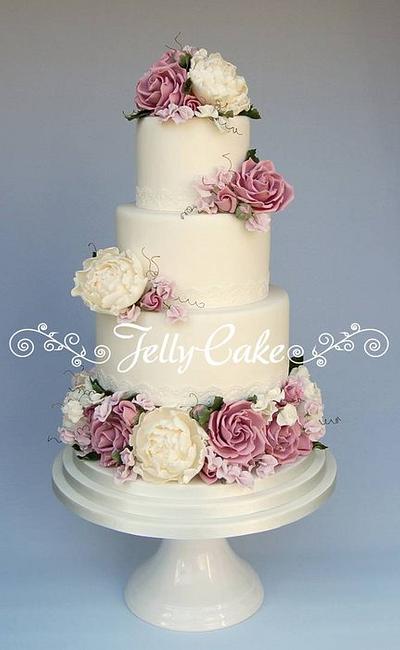 Country Garden Blooms Wedding Cake - Cake by JellyCake - Trudy Mitchell