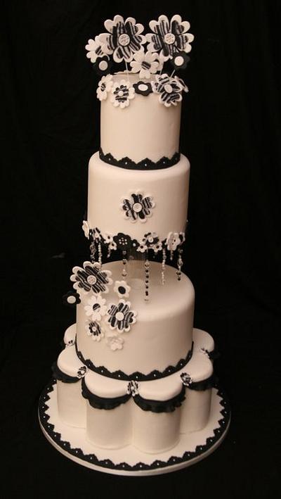 Black and white wedding - Cake by Renette's Cake Creations