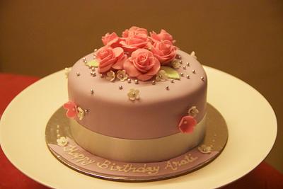 Floral birthday cake - Cake by Sugar Stories