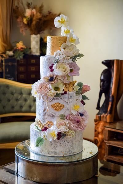 Vintage Baroque and Sugar Flowers - Cake by Art Sucré by Mounia