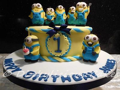 Minion Cake  - Cake by Dinkylicious Cakes