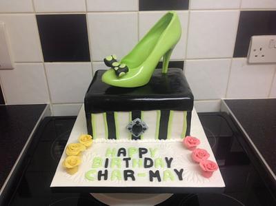 Shoe box cake with chocolate shoe - Cake by Emma constant